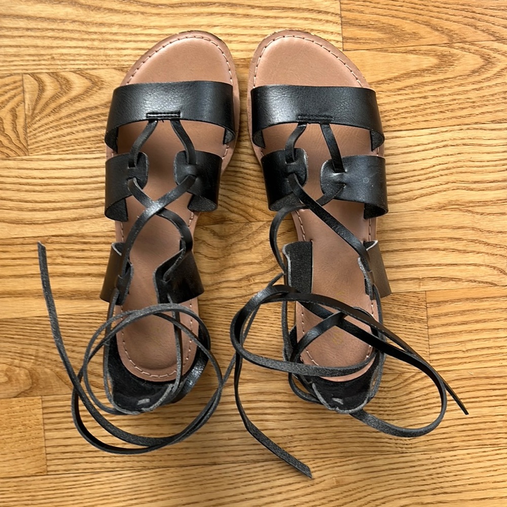 Old Navy Genuine Leather Gladiator Sandals 7